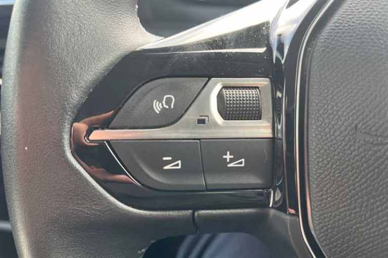 2022 Peugeot 208 1.2 PureTech Active Premium 5dr HATCHBACK PETROL Manual