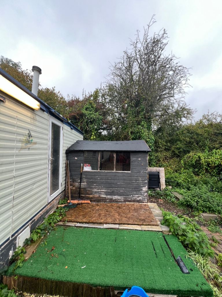 Static home/mobile home to rent 1/2 bedroom uxbridge