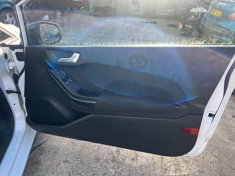 2018 Ford Fiesta 1.0 EcoBoost Zetec 3dr HATCHBACK PETROL Manual