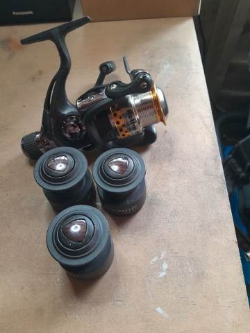 avanti fishing reels Avanti Fishing Reel with Spools and Case – Good Condition | in Hull, East  Yorkshire