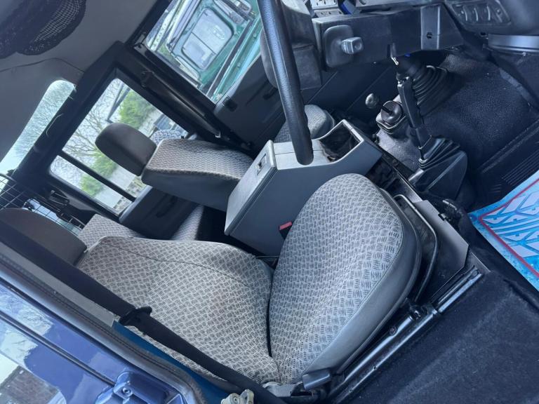 2000 Land Rover Defender Hard Top Td5 PANEL VAN DIESEL Manual