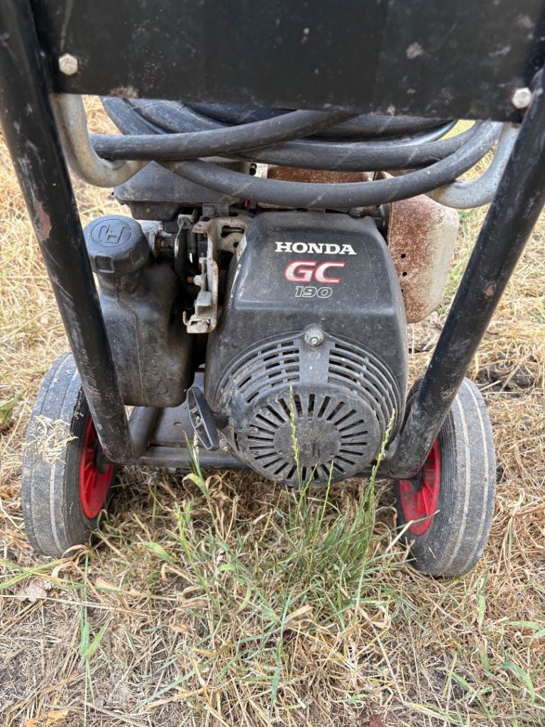 Honda petrol pressure washer