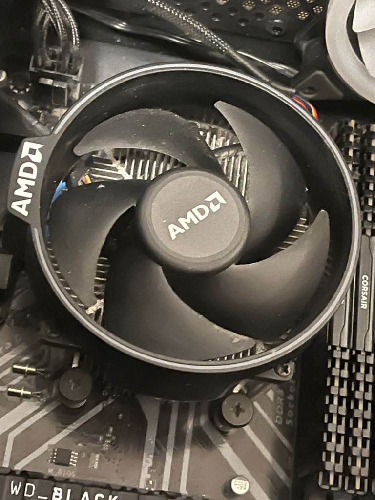 CPU AMD Ryzen 5 5600X , Socket Am4 heat sink and fan - Boxed