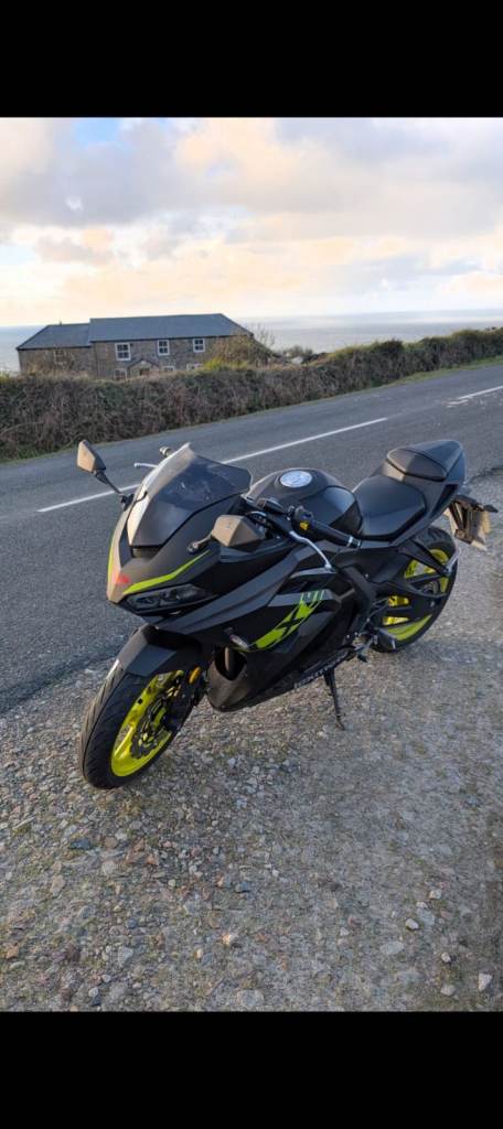 Lexmoto, LXS, 2025, 124 (cc)