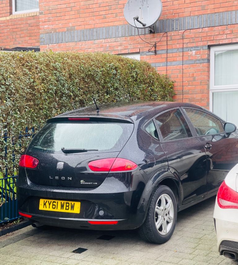 2011 SEAT LEON S COPA ECOMOTIVE 1.6 DIESEL **£20 TAX, MOT, LOW MILES**