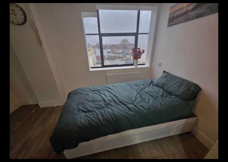 New development of 40 studios in Thornton Heath/ Croydon. Available for Company Lett