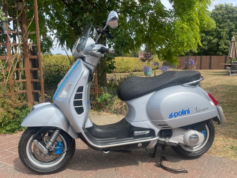 Piaggio, VESPA, gts 250 retro scooter 