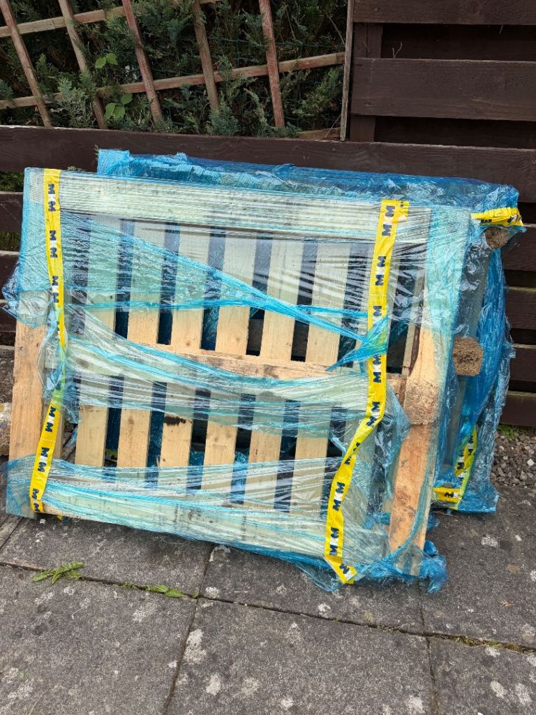 2 pallets