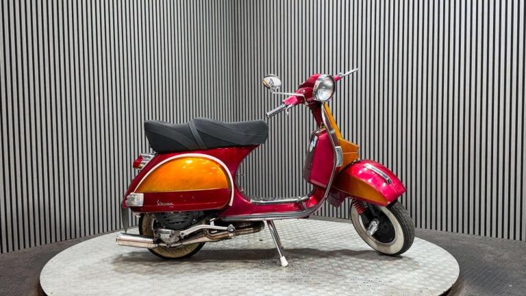 Piaggio Vespa Douglas 125 2002 SHOWING 1,563 MILES GOOD RUNNING GEARED SCOOTER 1