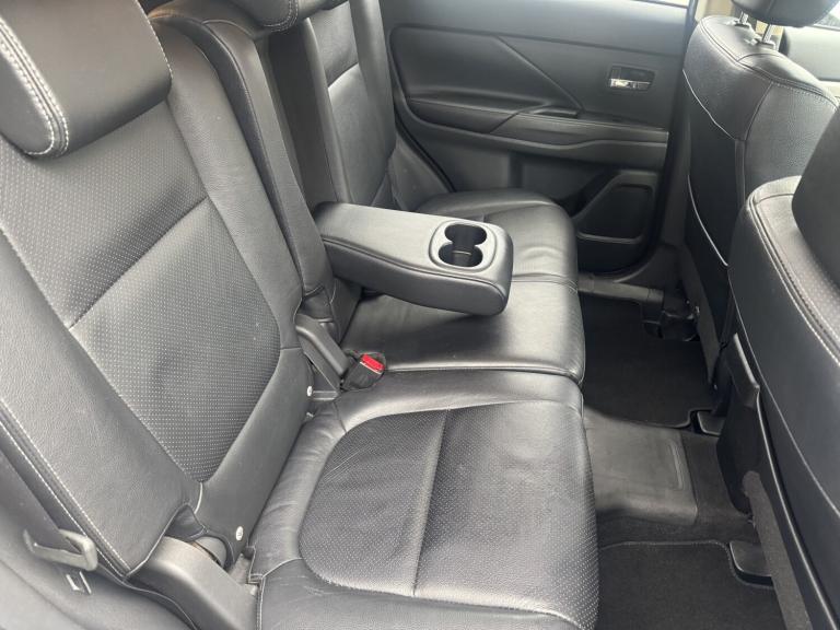 MITSUBISHI OUTLANDER 2.0 h 12kWh GX4hs 2014