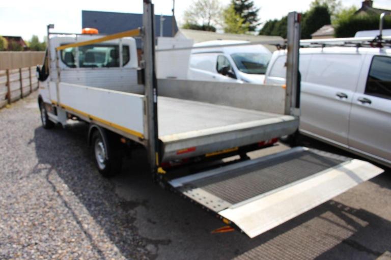FORD TRANSIT 2.0 350 EcoBlue Leader Manual RWD L4 Euro 6 (s/s) 2dr 2022