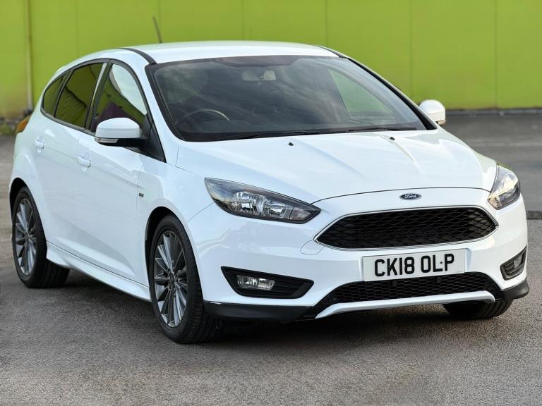 2018 Ford Focus 1.0 EcoBoost 140 ST-Line Navigation 5dr HATCHBACK Petrol Manual