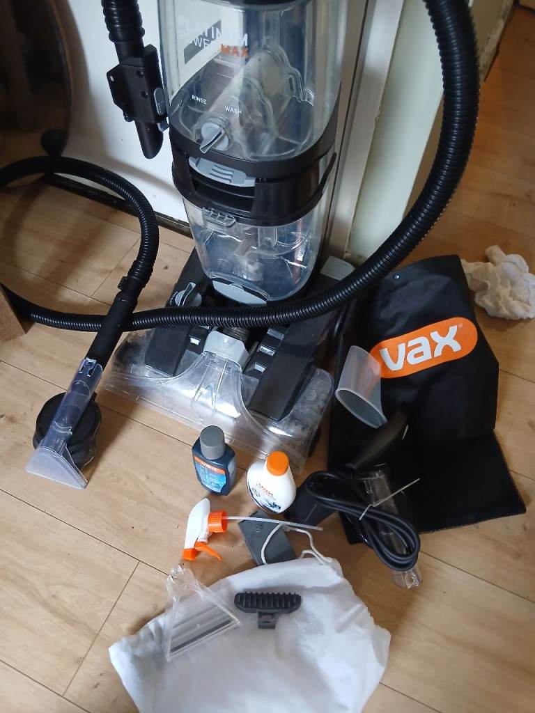 Vax Platinum Power Max Carpet Cleaner - Good Condition