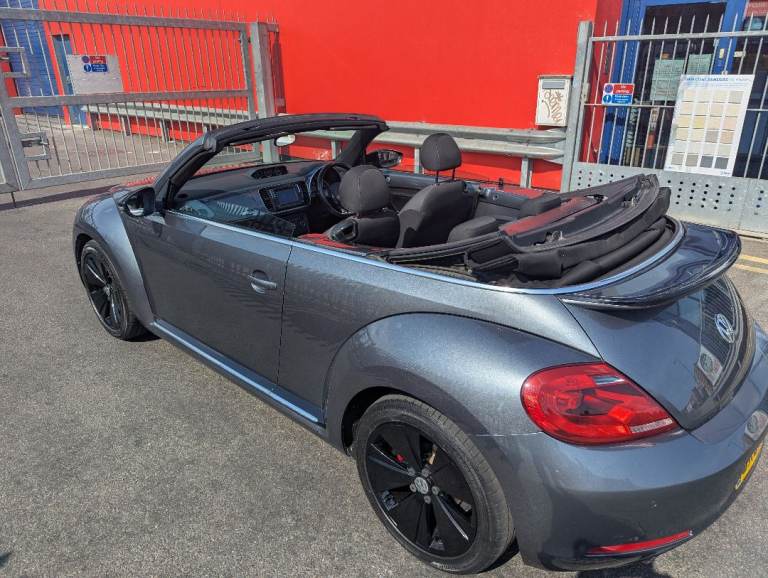 Volkswagen, BEETLE, Convertible, 2015, Semi-Auto, 1984 (cc), 2 doors