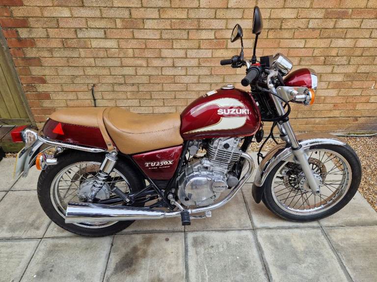 Suzuki TU250X  1997 Current MOT, recent Service, Sold as ‘spares or repair’ 