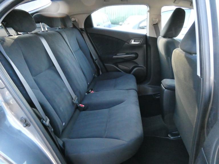 2014 Honda Civic 1.8 i-VTEC S 5dr Auto *9 SERVICES+BT+DAB+AUX+AUTOMATIC+LOW MILES* HATCHBACK Petr...