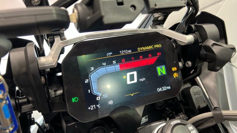 2024 BMW R1250 GS Adventure TE DUEL Petrol Manual