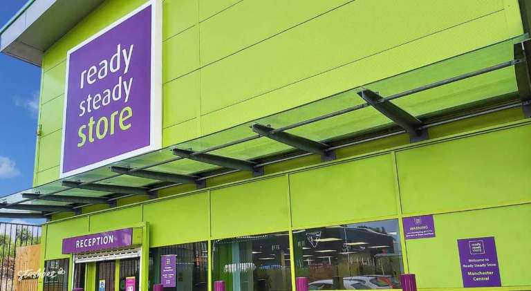 Self Storage Facility to rent in Manchester (M8) | Stashbee