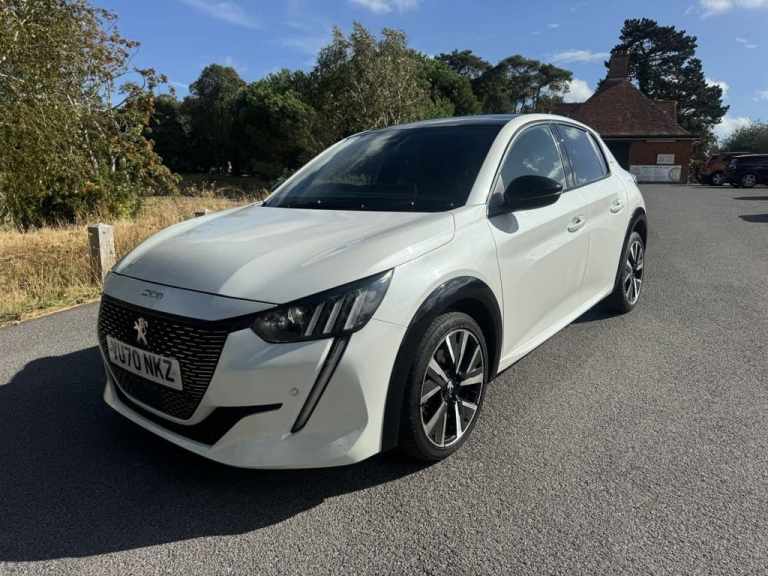 2020 Peugeot 208 1.2 PureTech GT Line Hatchback 5dr Petrol EAT Euro 6 (s/s) (100 ps) Hatchback Pe...