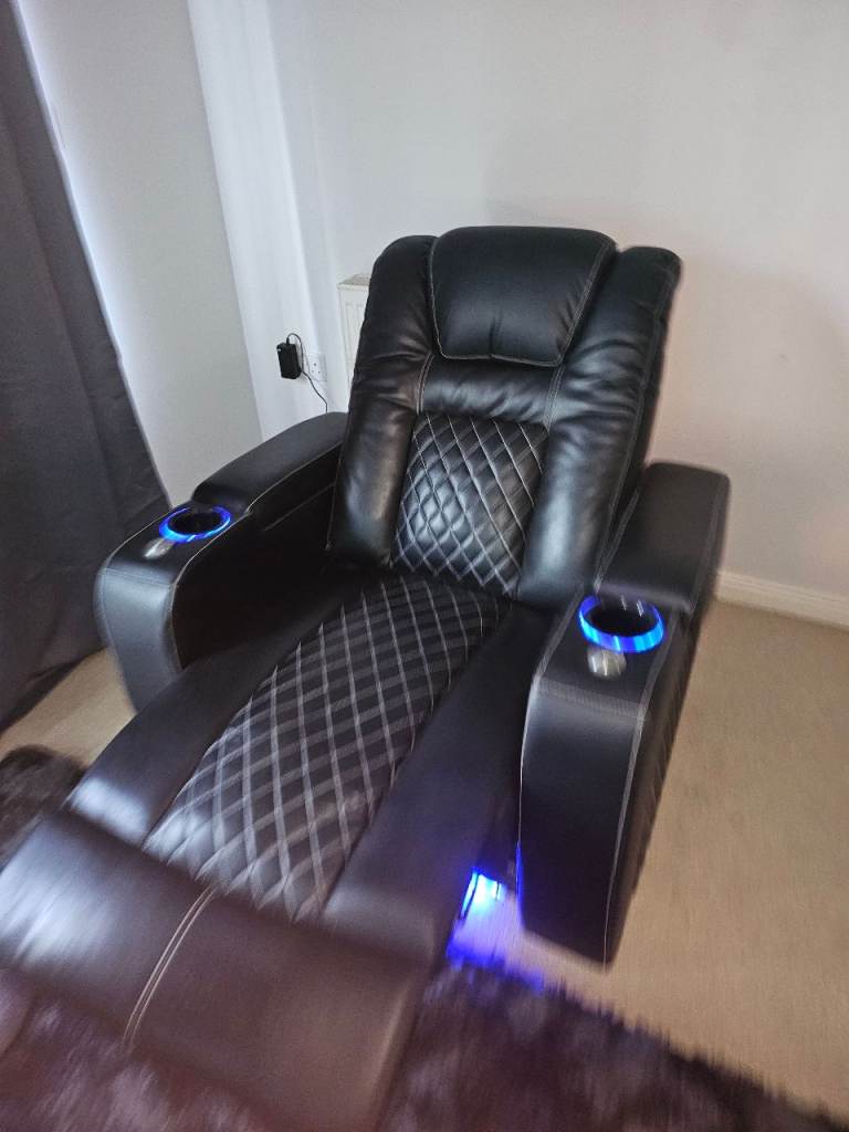Reclining cinema chair