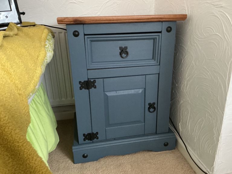 Bedside cabinet