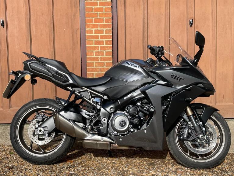 2025 SUZUKI GSX-S1000GT