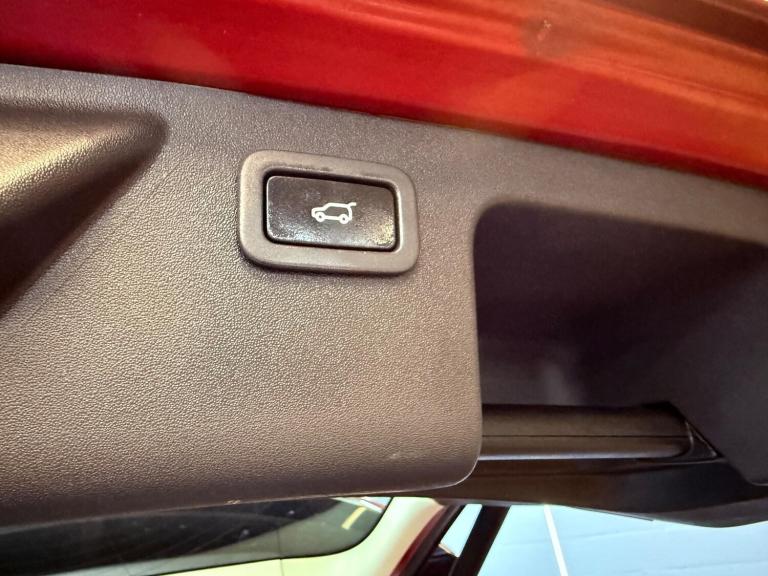 2015 Land Rover Discovery Sport 2.0 TD4 HSE Auto 4WD Euro 6 (s/s) 5dr ESTATE Diesel Automatic