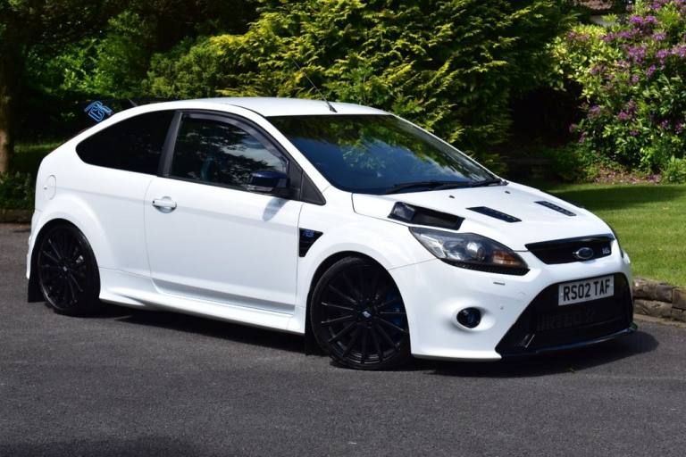 2010 02 FORD FOCUS 2.5 RS 3D 300 BHP