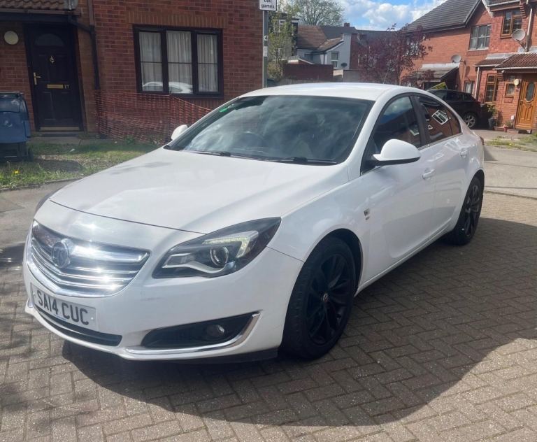 Vauxhall, INSIGNIA, Hatchback, 2014, Manual, 1796 (cc), 5 doors