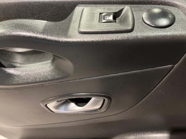 2021 Renault Trafic 2.0 dCi ENERGY 30 Sport LWB Standard Roof Euro 6 (s/s) 5dr PANEL VAN Diesel M...