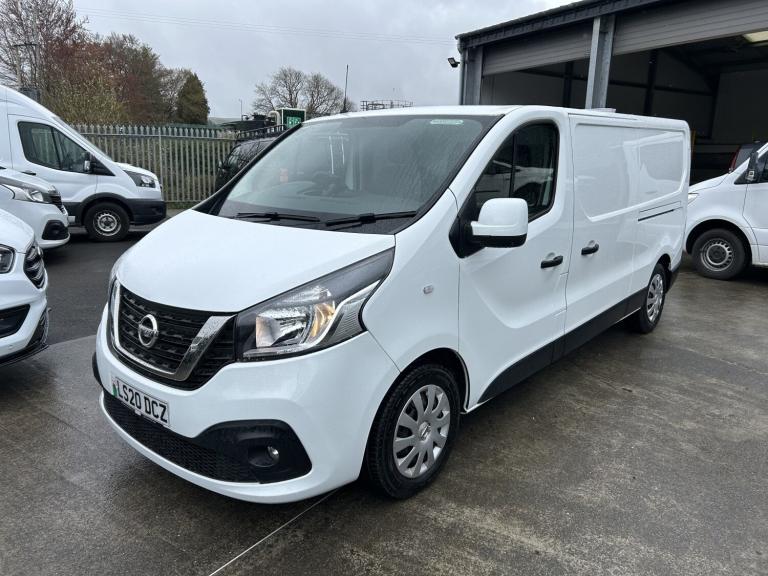 NISSAN NV300 2.0 dCi 120BHP L2 LWB 30 Acenta WINDOW CLEANING VAN AIR CON White M