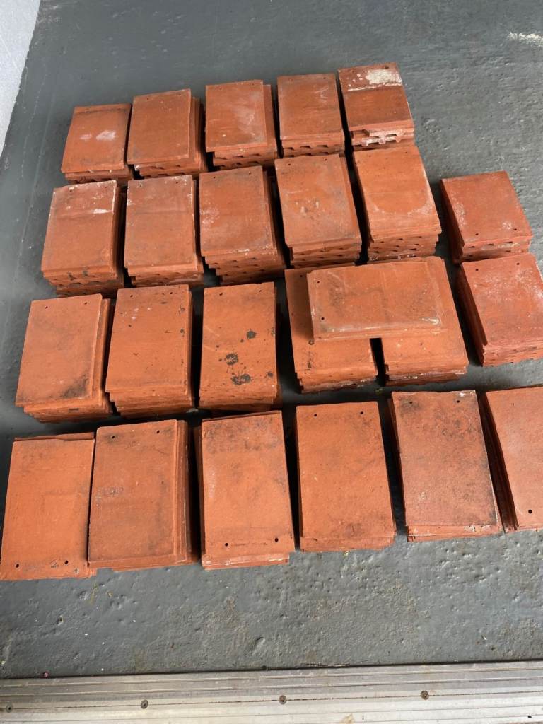200 Reclaimed Terracotta (Rosemary) Roofing Tiles – Fair Condition