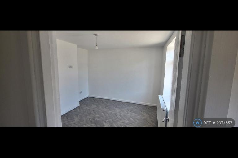 3 bedroom house in Hyde Road, Sudbury, CO10 (3 bed) (#2974557)