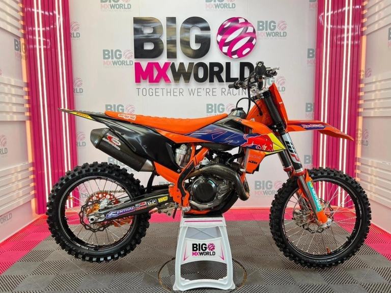 KTM SXF 450 2022 - HUGE SPEC - Great Maintenance - MINT