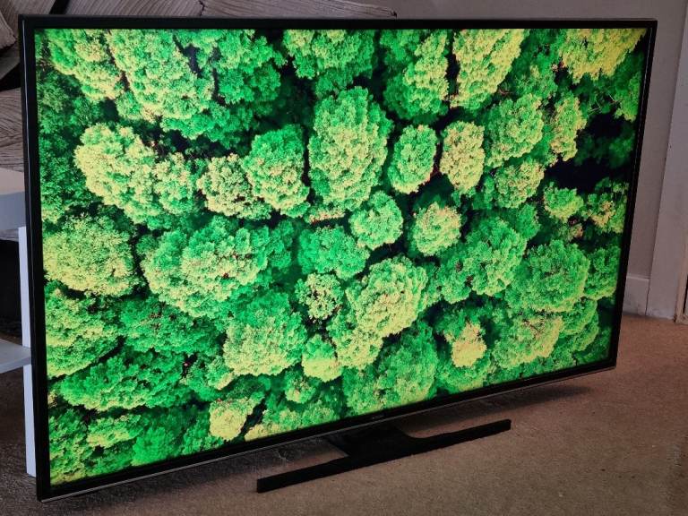 50" HITACHI 4K ULTRA HD SMART TV