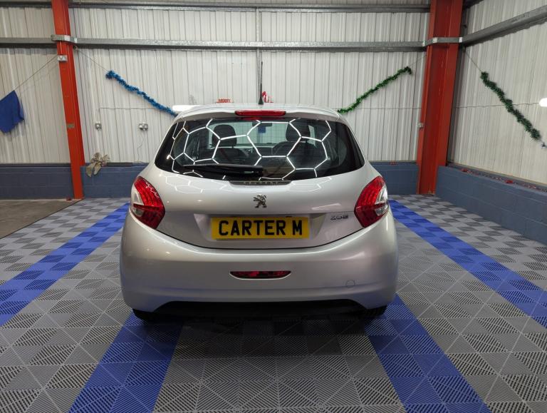 2015 Peugeot 208 1.2 VTi Active 5dr HATCHBACK Petrol Manual