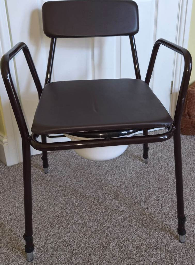 Portable Commode Chair — Clean, Excellent Condition