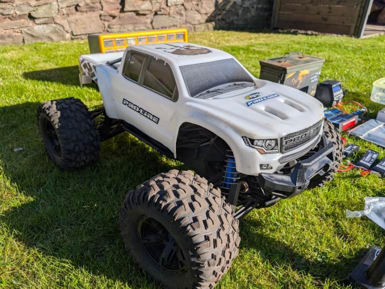 Traxxas xmaxx