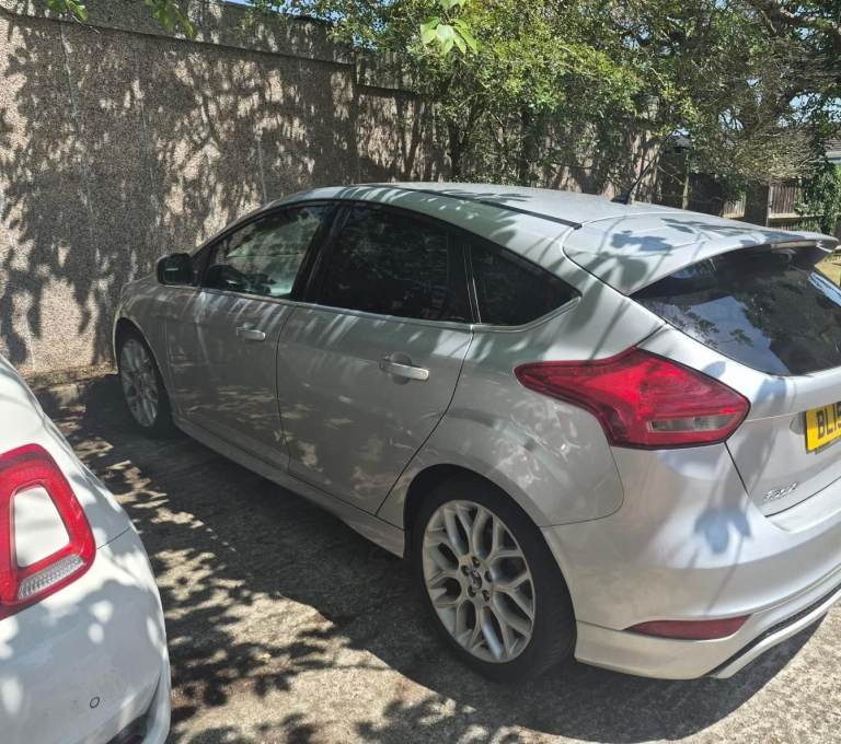Ford, FOCUS, Hatchback, 2015, Manual, 999 (cc), 5 doors