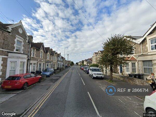 2 bedroom flat in Clevedon Road, Weston-Super-Mare, BS23 (2 bed) (#2866714)