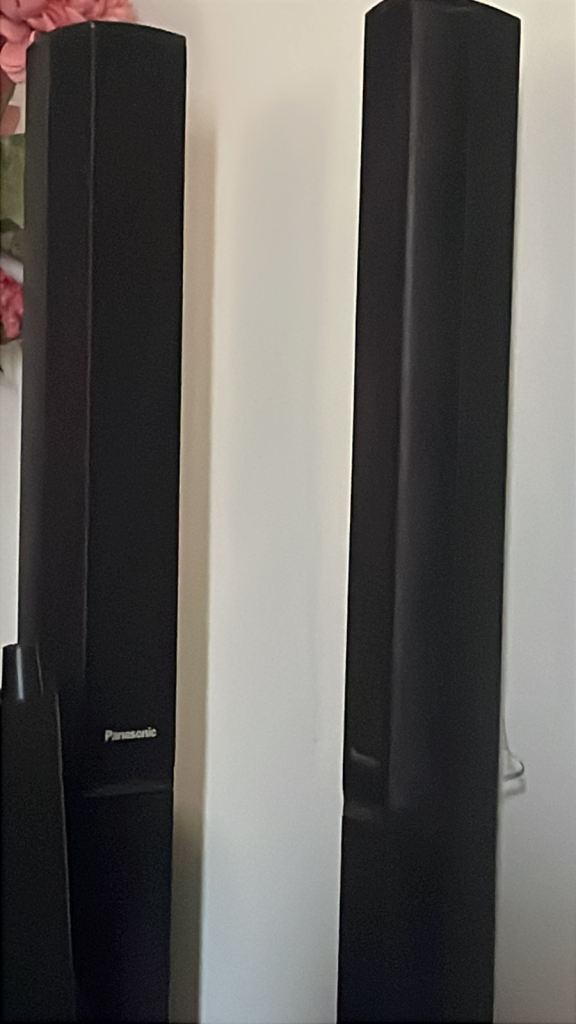 Panasonic Speakers and Subwoofer – Black, Good Condition second hand wired 