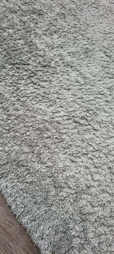 Grey teddy rug 