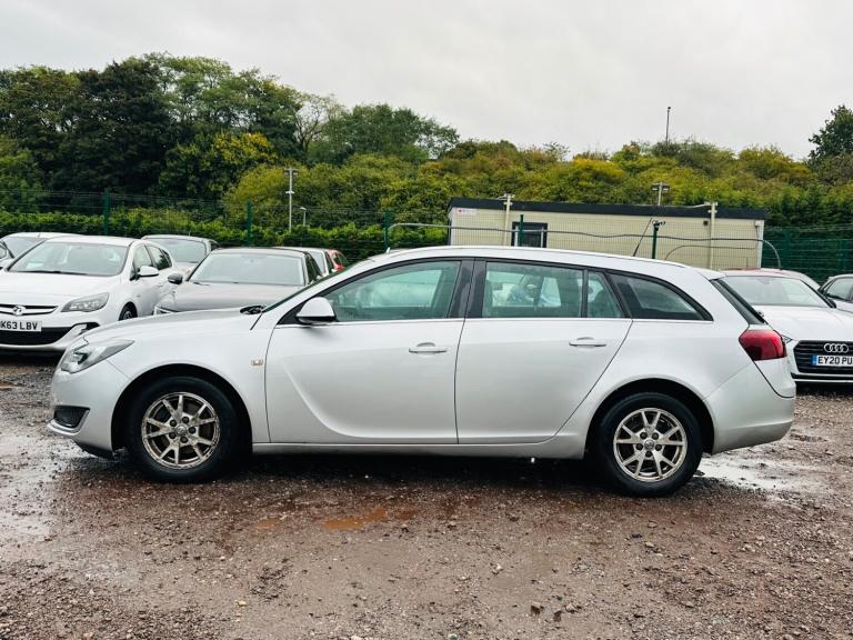 2015 Vauxhall Insignia 2.0 CDTi ecoFLEX Design 5dr ULEZ COMPLIANT ESTATE Diesel Manual