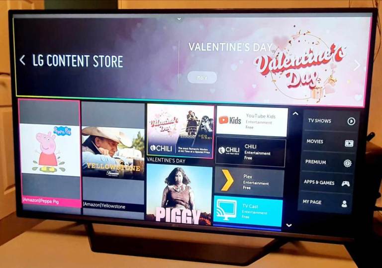 LG Smart 49inch 4K UHD Tv with remote 