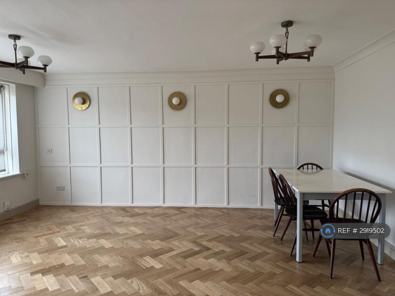 2 bedroom flat in St Marks Road, London, SE25 (2 bed) (#2919502)