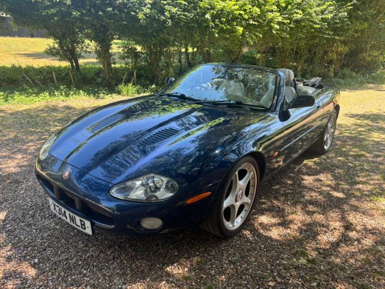 JAGUAR XKR  2000