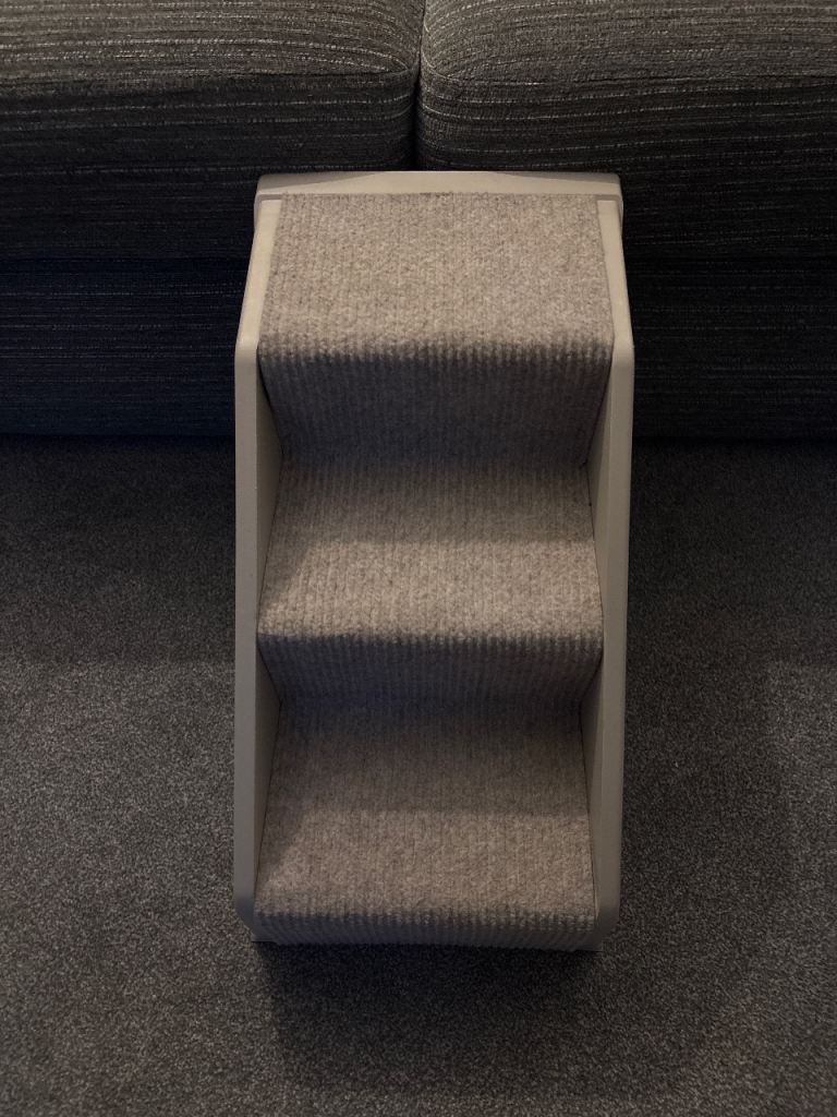Pet steps 