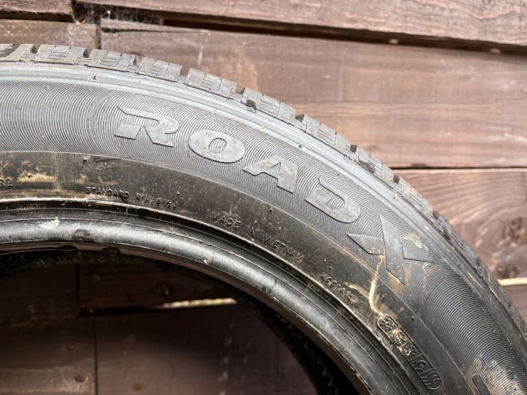 4 tyres 