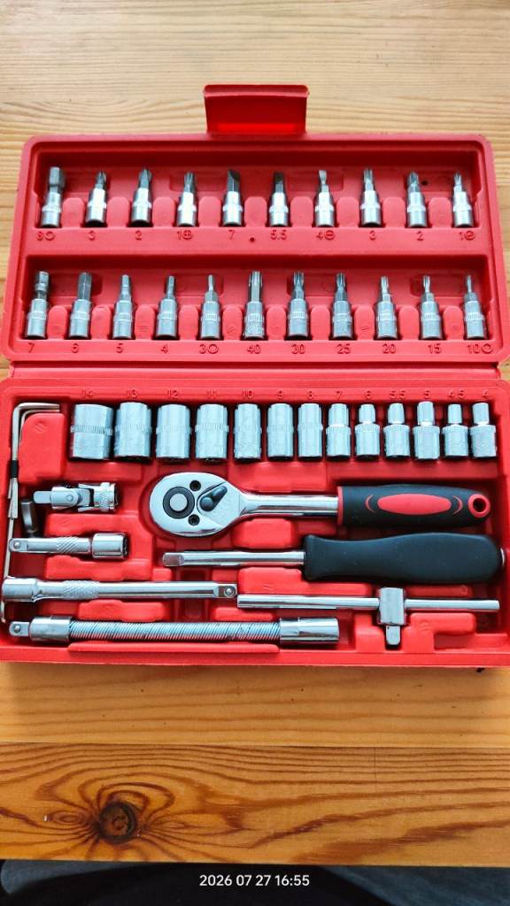 💥46-Piece 1/4" Socket & Bit Set – Like New – Complete with Case