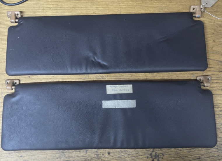 MERCEDES SUN VISORS VARIO 814D 1988